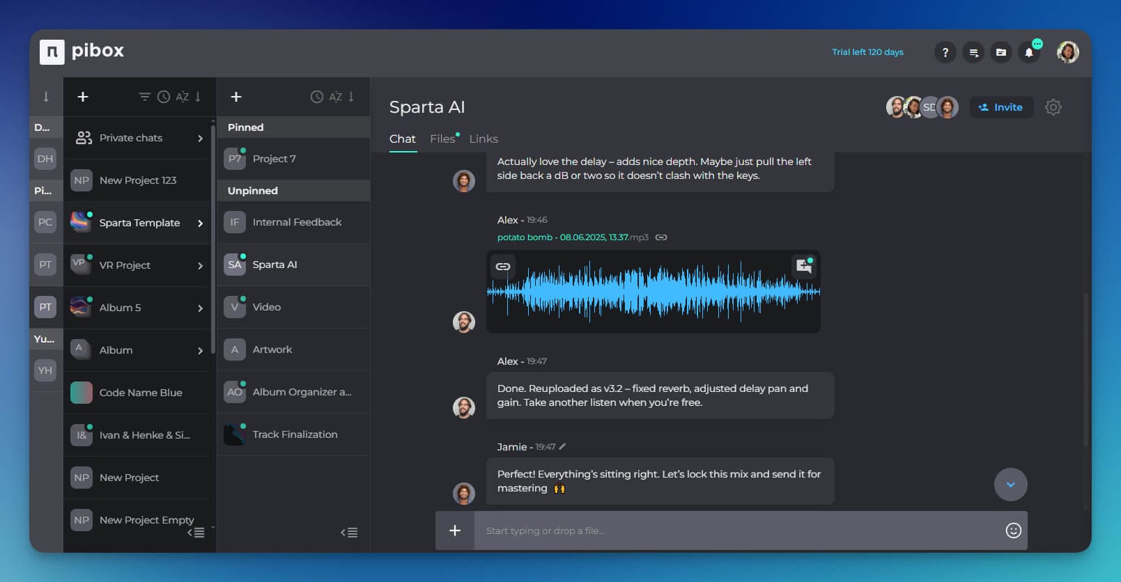 Team chat for collaboration in Pibox